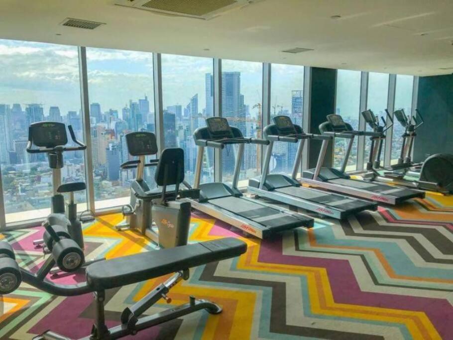 Aveline Suites Elite Rockwell View Acqua Private Residences Near Rockwell Makati Manila Exterior foto